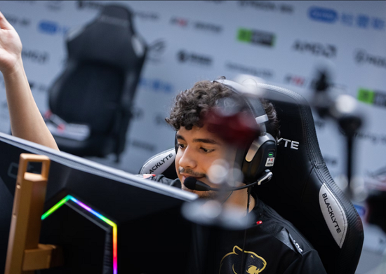 【美图特别版】LPL战队“国风限定皮肤”正式解锁，这些选手的汉服你打几分？